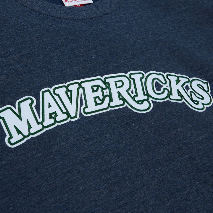 DALLAS MAVERICKS MITCHELL & NESS NAVY BLUE CREWNECK SWEATSHIRT