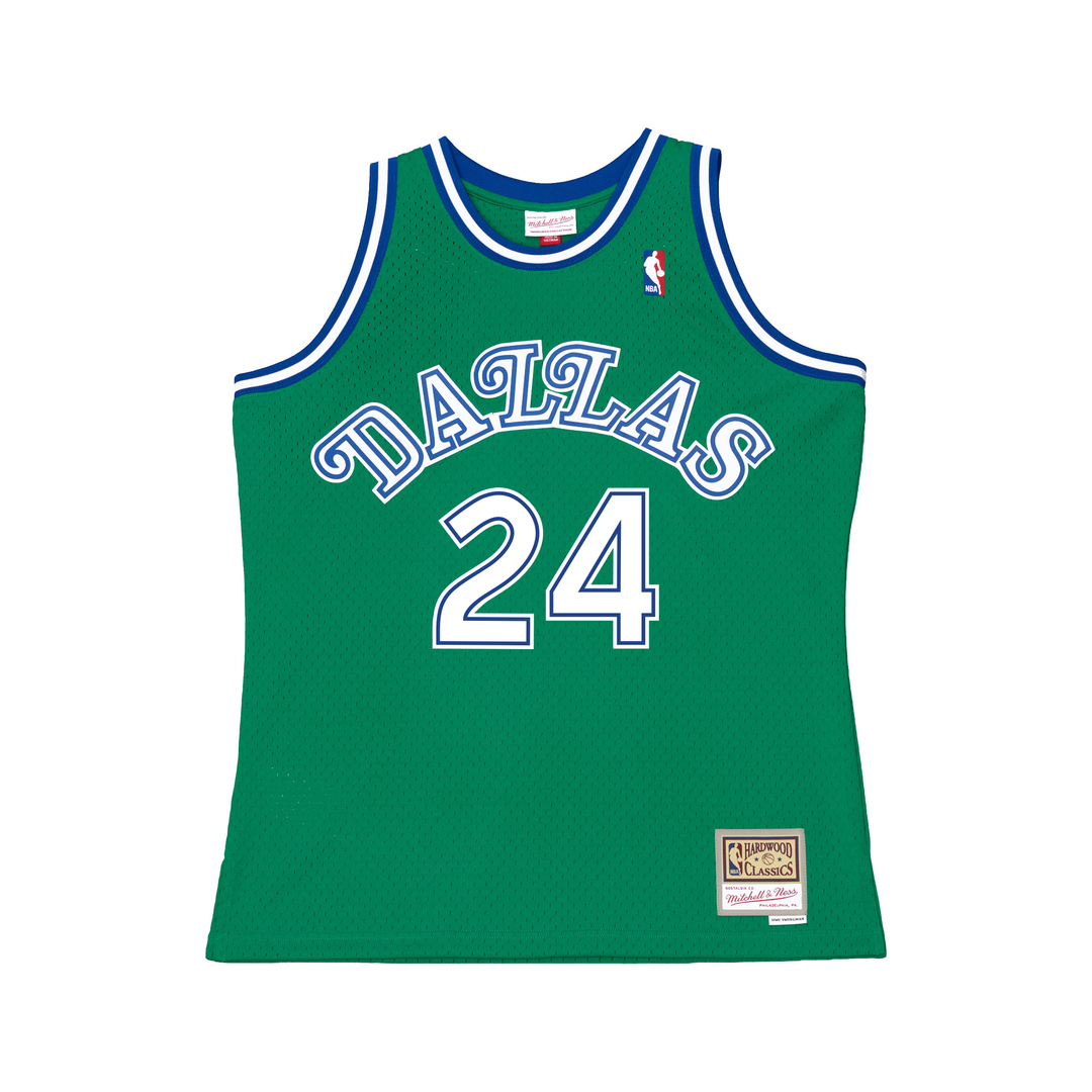 DALLAS MAVERICKS MITCHELL & NESS MARK AGUIRRE HARDWOOD CLASSIC JERSEY
