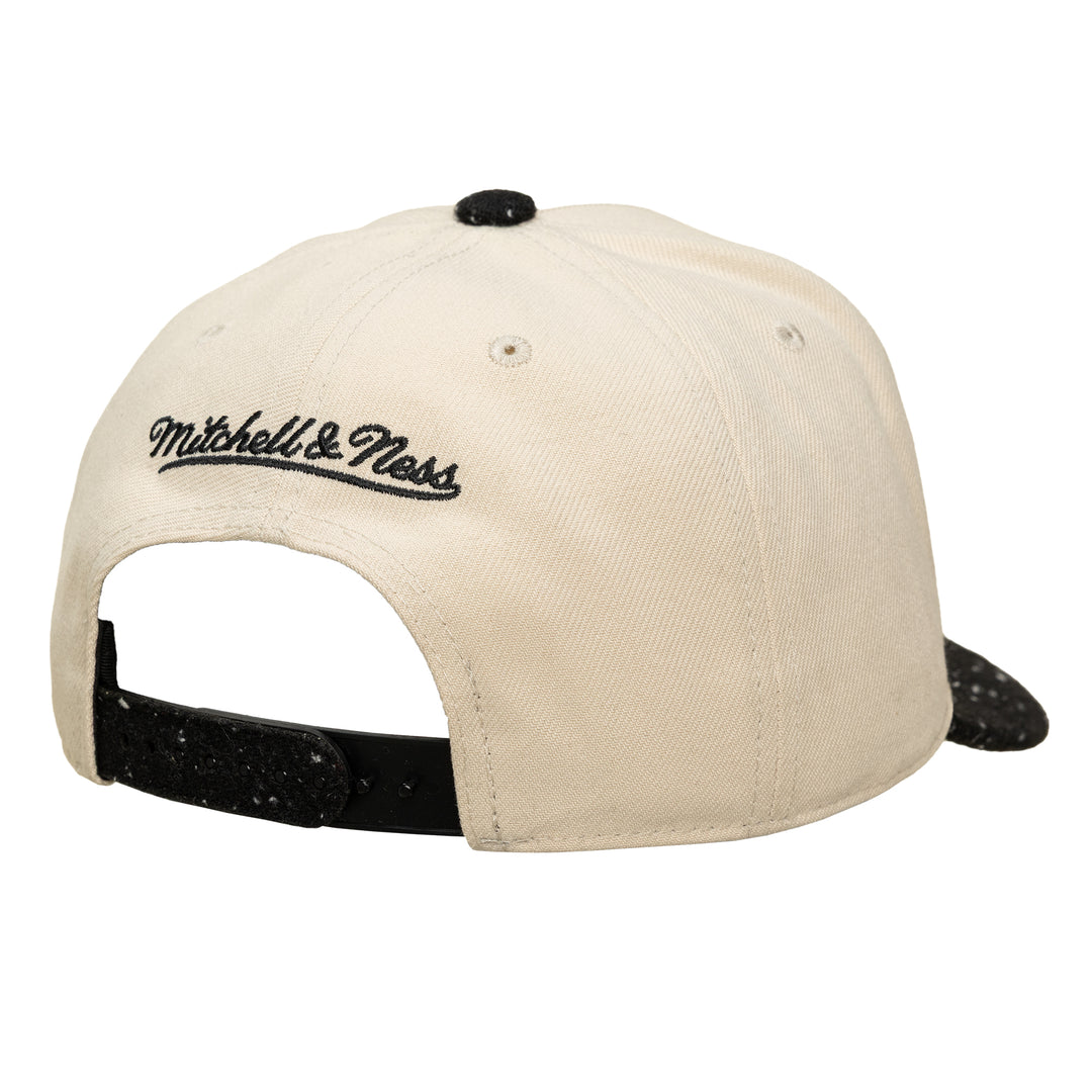 Dallas Mavericks Mitchell & Ness Cream M-Hat Snapback Cap