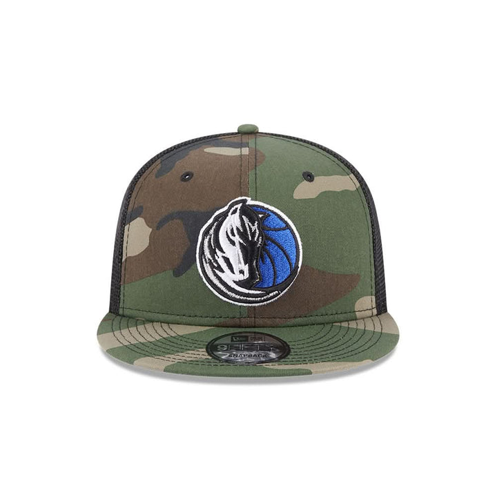 DALLAS MAVERICKS NEW ERA CAMO HORSEHEAD TRUCKER SNAPBACK