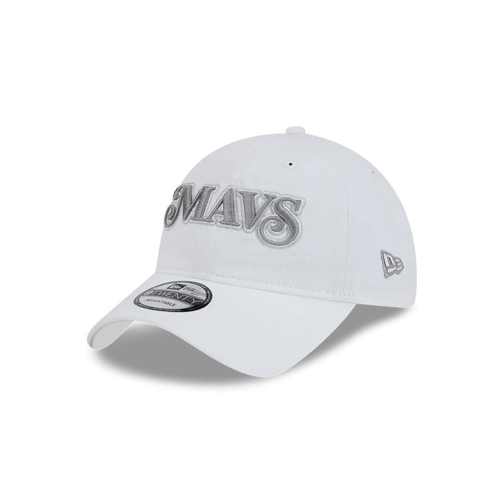 DALLAS MAVERICKS NEW ERA CITY EDITION 2024-25 WHITE MAVS SCRIPT SNAPBACK