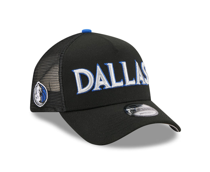 DALLAS MAVERICKS NEW ERA 2025-26 CITY EDITION DALLAS TRUCKER SNAPBACK CAP