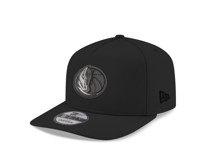 DALLAS MAVERICKS NEW ERA BLACK HORSEHEAD 950 SNAPBACK CAP