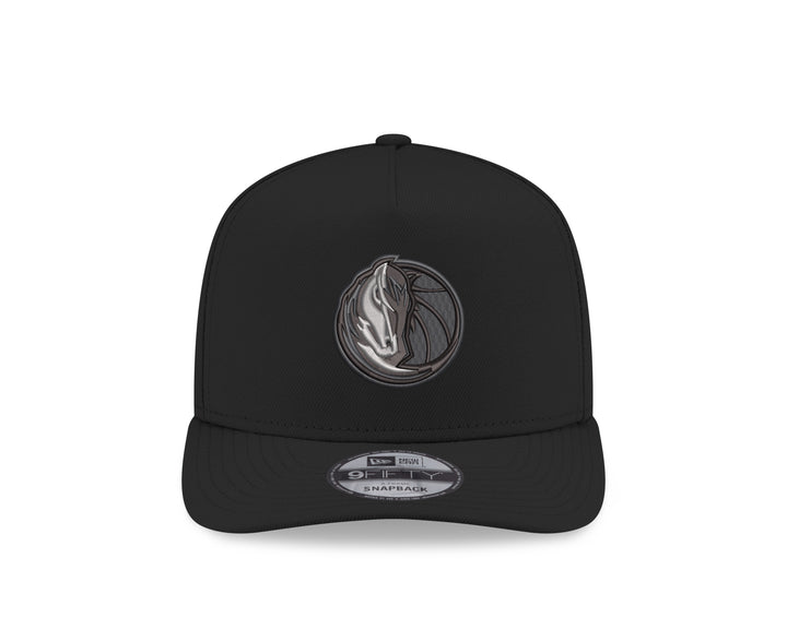 DALLAS MAVERICKS NEW ERA BLACK HORSEHEAD 950 SNAPBACK CAP