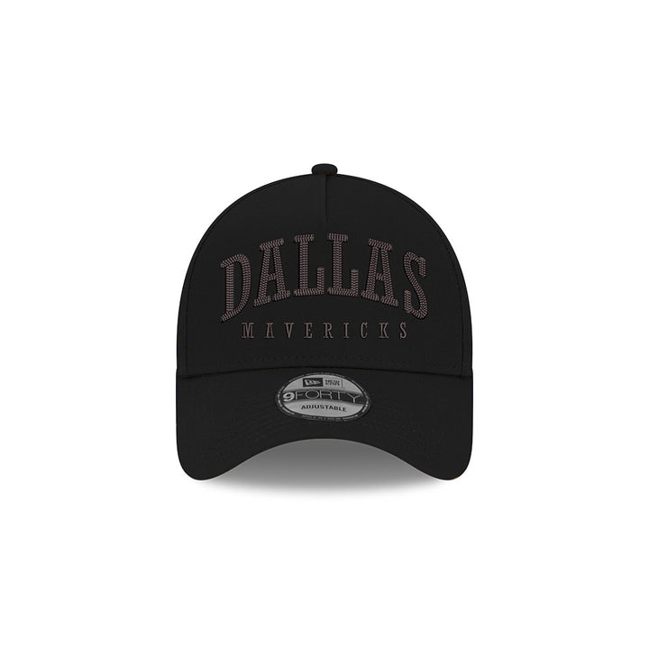 Dallas Mavericks New Era Black Out Snapback Cap