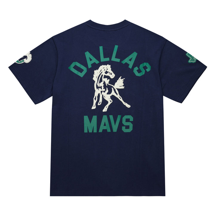 DALLAS MAVERICKS X SNEAKER POLITICS NAVY SHORT SLEEVE TEE