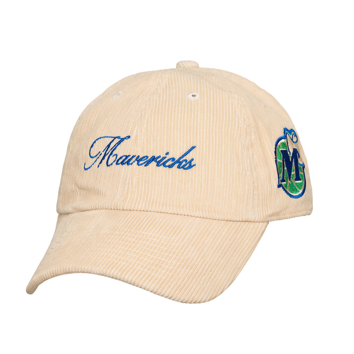 Dallas Mavericks Mitchell & Ness Cream Hardwood Classic Adjustable Cap