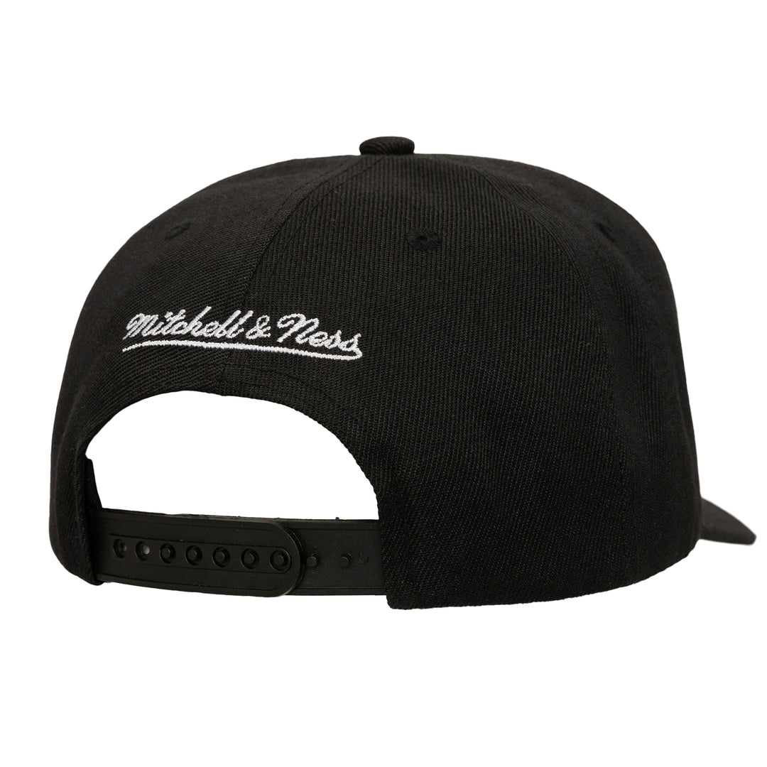 DALLAS MAVERICKS MITCHELL & NESS HARDWOOD CLASSIC BLACK M-HAT SNAPBACK