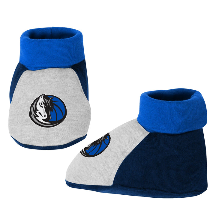 DALLAS MAVERICKS NIKE OUTERSTUFF TODDLER ONESIE AND BOOTIE SET