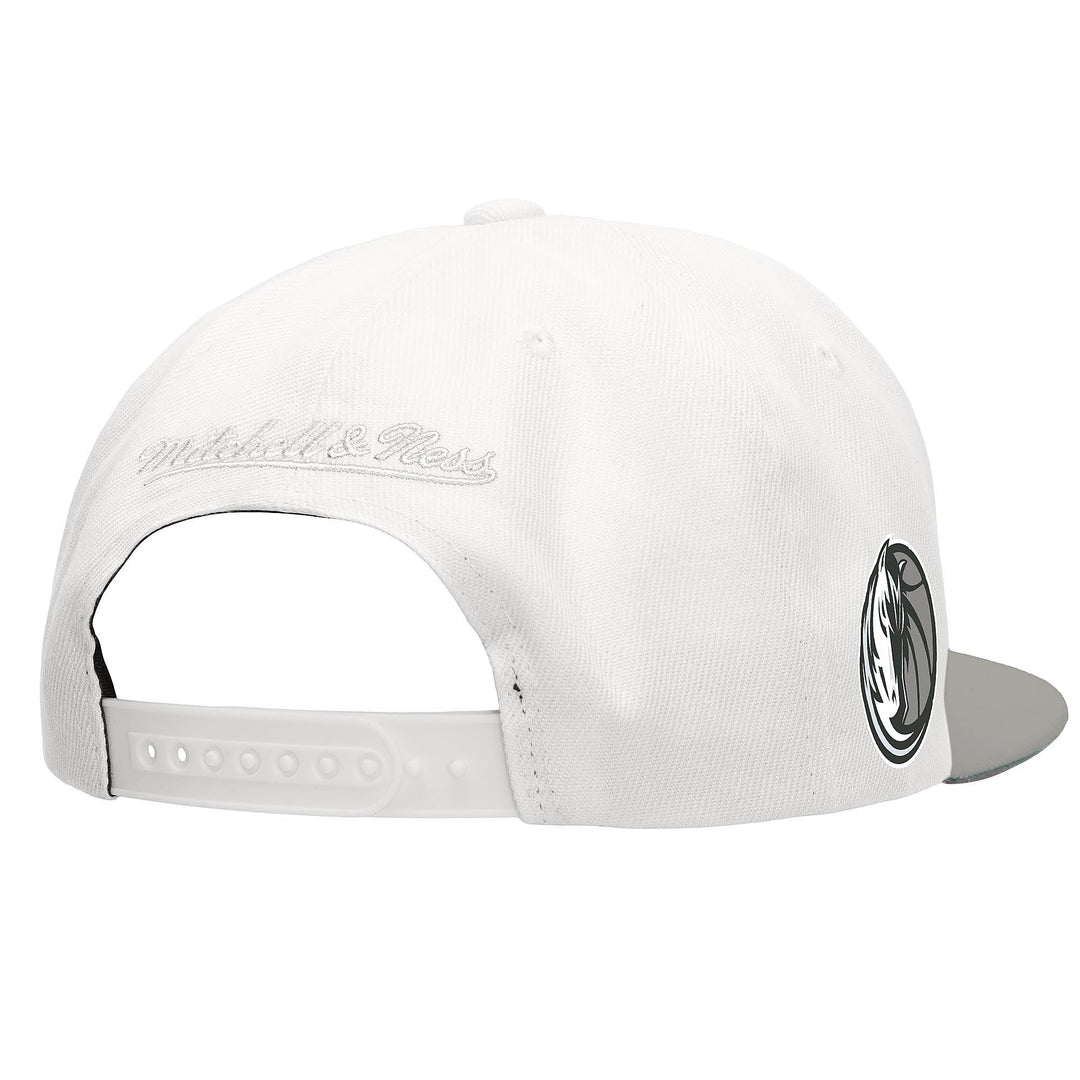 DALLAS MAVERICKS MITCHELL & NESS CITY EDITION 2024-25 WHITE TEXAS SNAPBACK