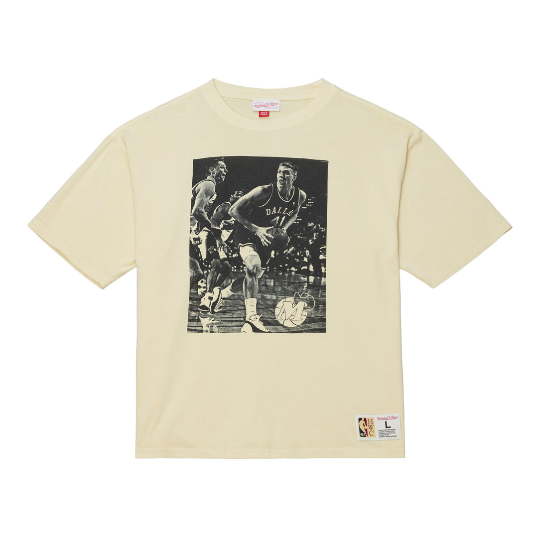 DALLAS MAVERICKS MITCHELL & NESS HARDWOOD CLASSIC DIRK NOWITZKI DOWNTOWN PLAYER TEE
