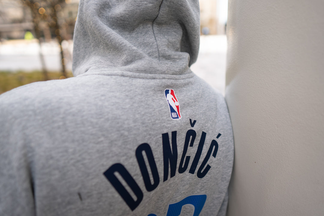 DALLAS MAVERICKS NIKE LUKA DONČIĆ GRAY NAME & NUMBER HOODIE