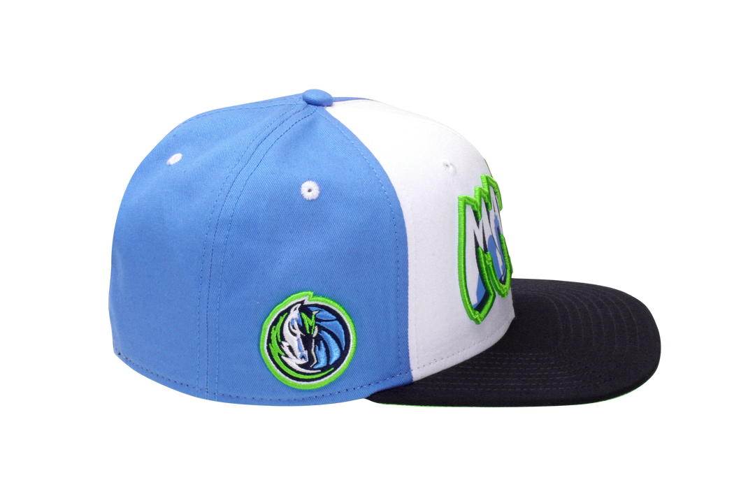 DALLAS MAVERICKS CITY EDITION 19-20 SKYLINE GRAFFITTI WORDMARK SNAPBACK CAP