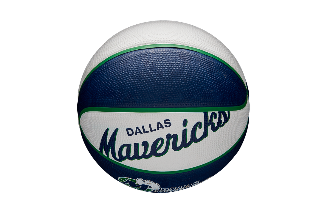 DALLAS MAVERICKS WILSON MINI HARDWOOD CLASSIC BASKETBALL